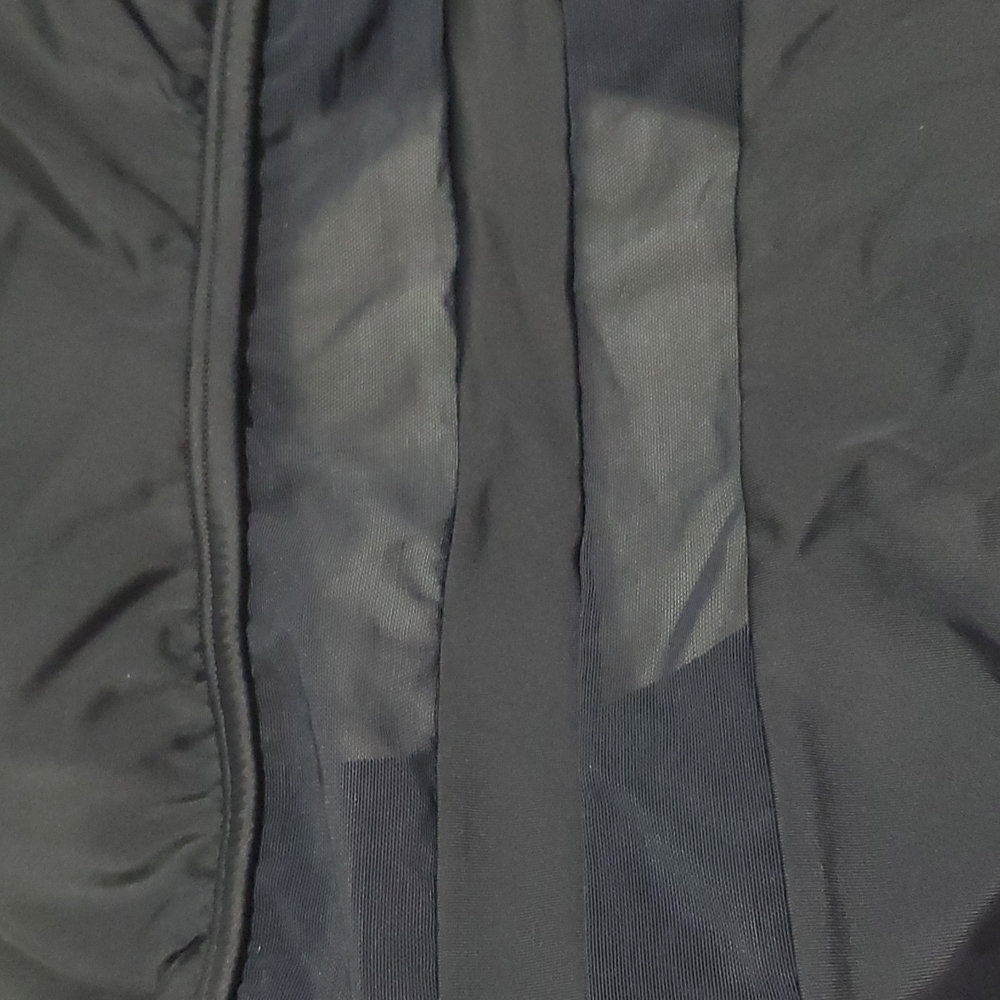 Nike Women`s Mesh Solid Edge One Piece Swimsuit - Picture 6 of 11